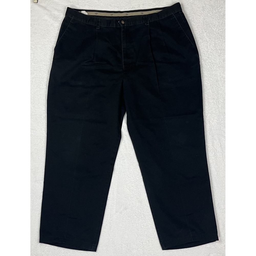 Dockers Mens 42x30 Black Pleated Twill Classic Fit No Wrinkle Khakis Chino Pants